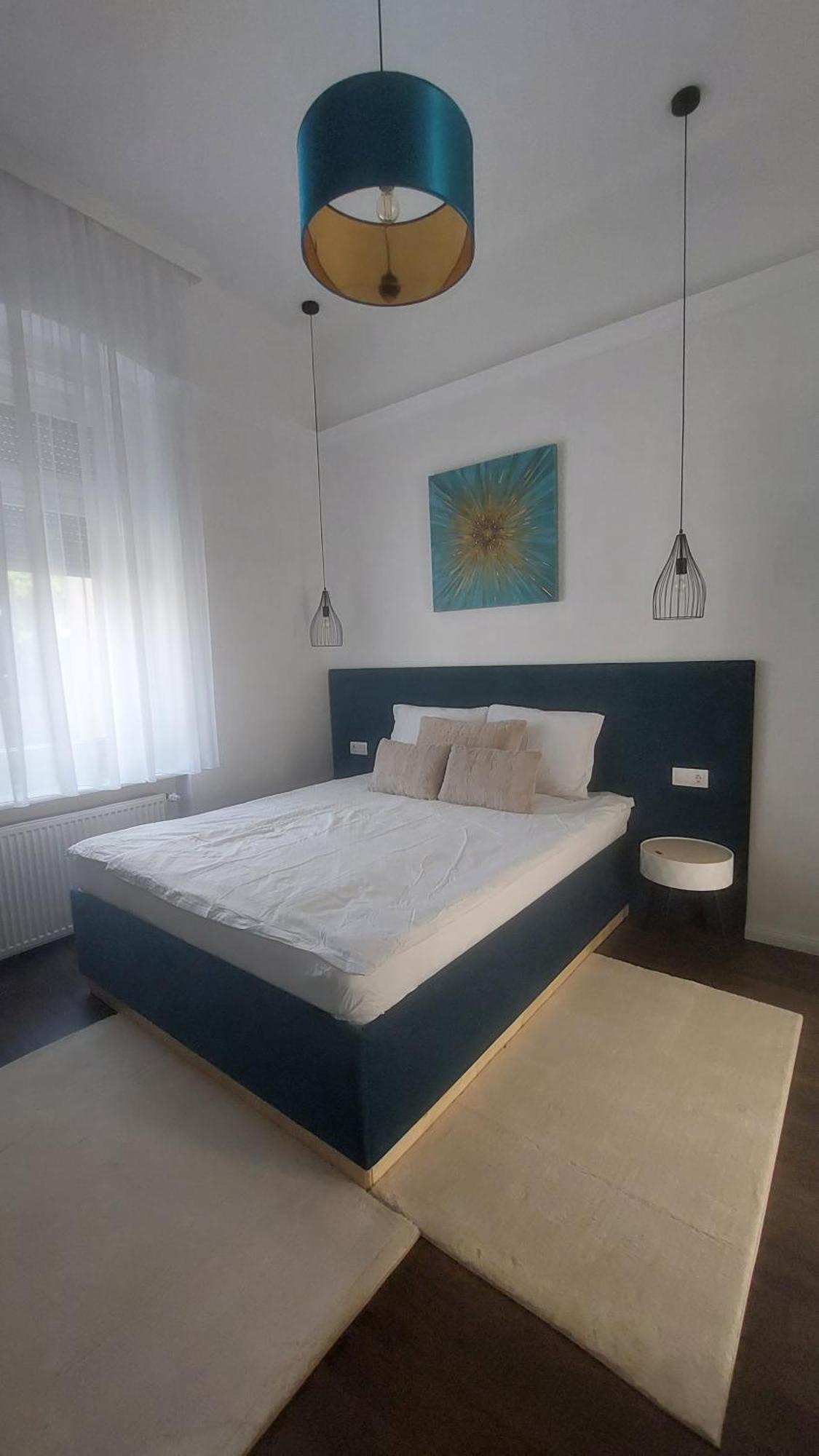 Glamour Apartman Гюла Екстериор снимка
